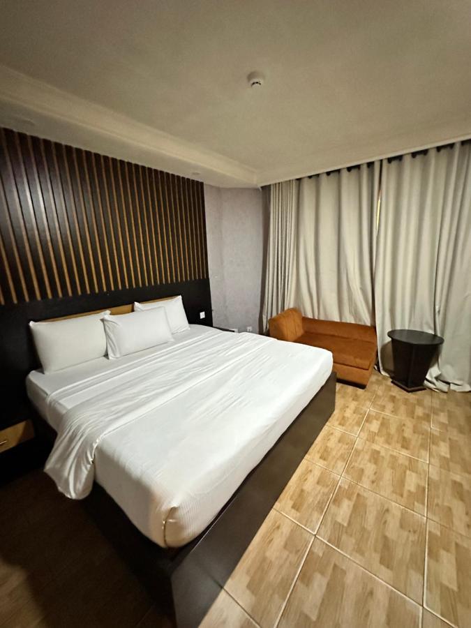 Msquare Hotel Gra Ikeja Kültér fotó
