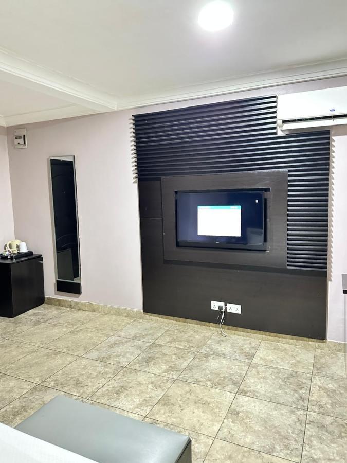 Msquare Hotel Gra Ikeja Kültér fotó