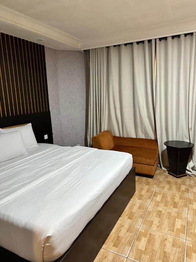 Msquare Hotel Gra Ikeja Kültér fotó